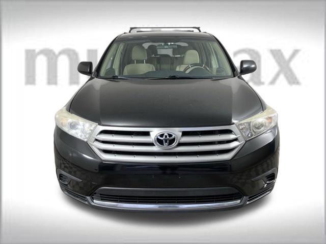 used 2013 Toyota Highlander car, priced at $14,500