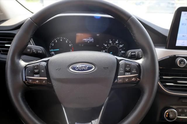 used 2022 Ford Escape car, priced at $18,999