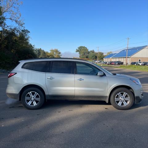 used 2015 Chevrolet Traverse car, priced at $11,500