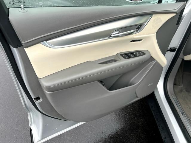 used 2018 Cadillac XT5 car, priced at $19,500