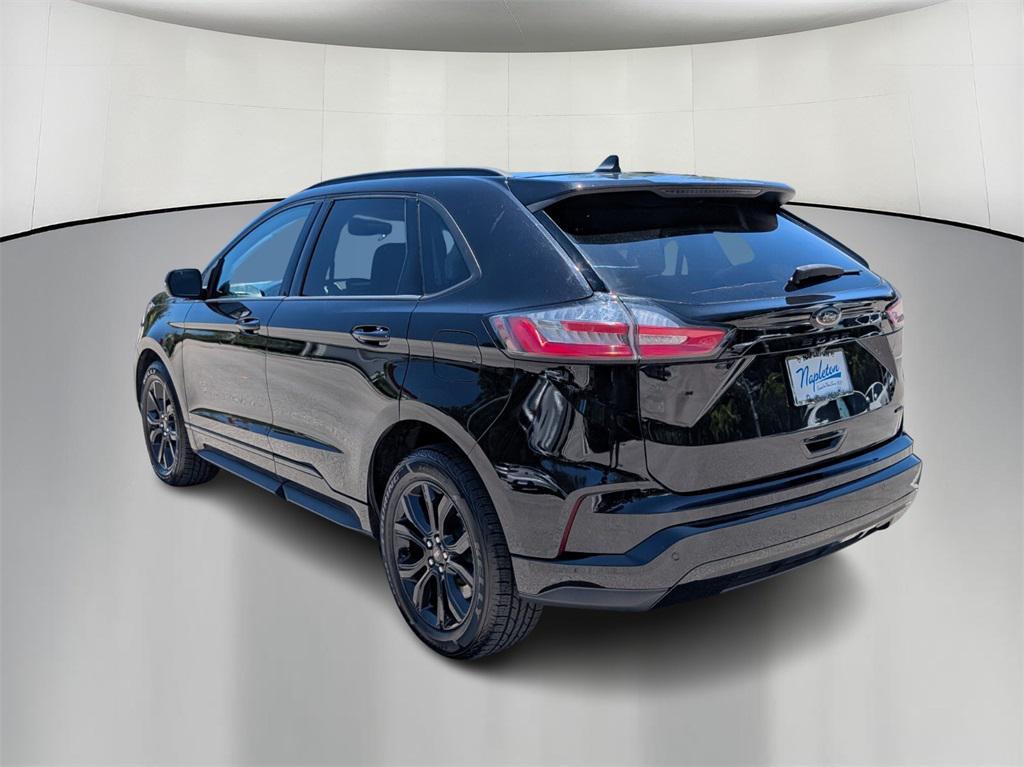 used 2022 Ford Edge car, priced at $16,500