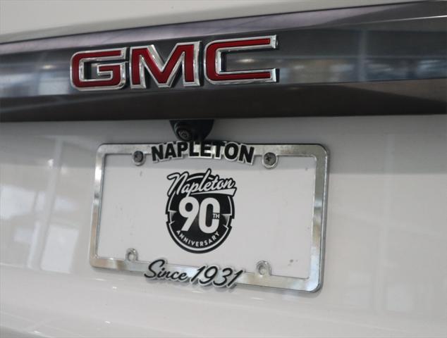 used 2024 GMC Yukon XL car, priced at $71,900