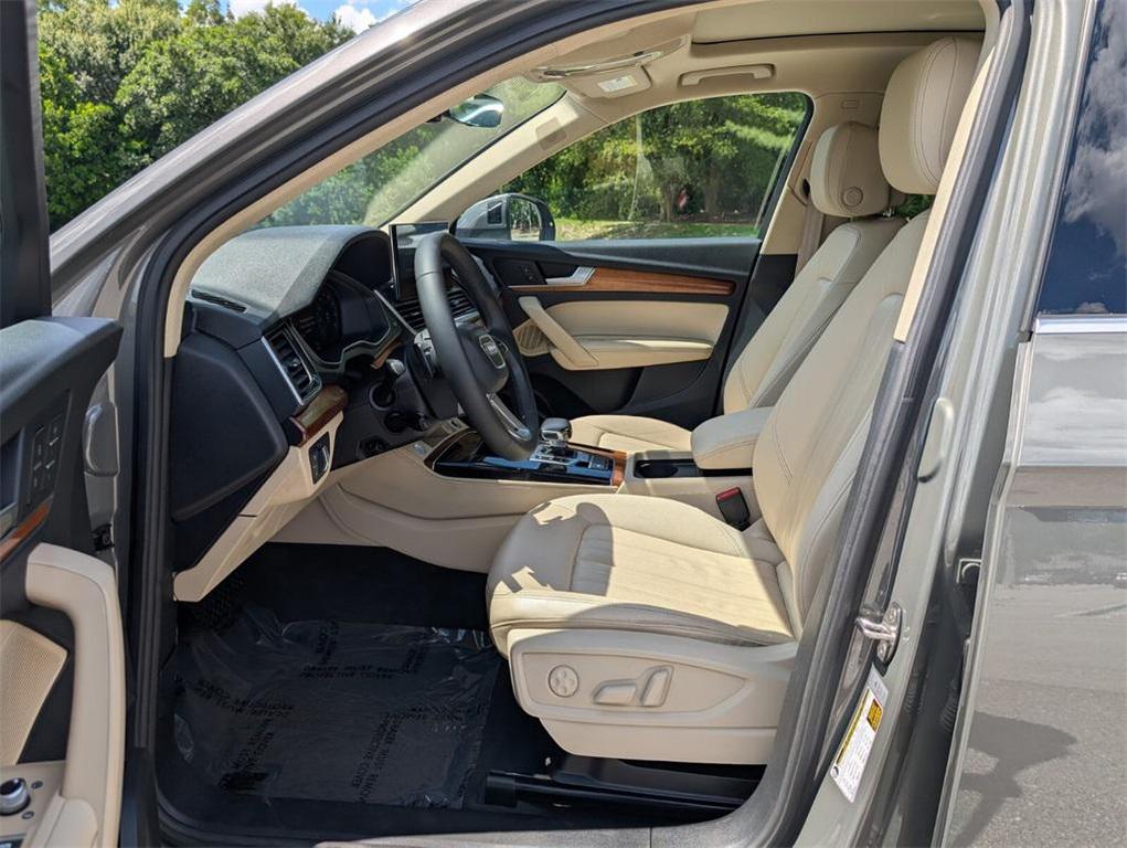 used 2023 Audi Q5 car, priced at $26,300