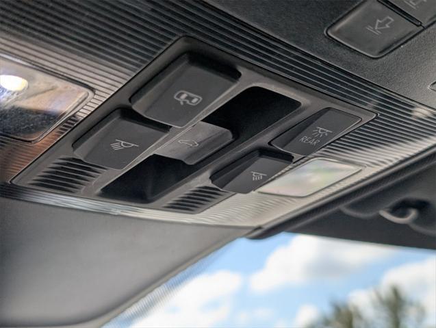 used 2022 Volkswagen Tiguan car, priced at $21,000