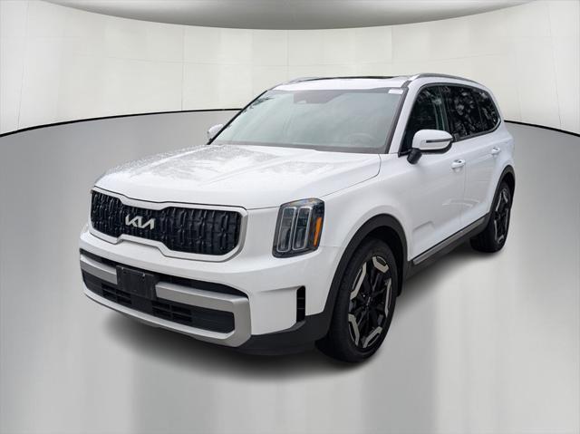 used 2024 Kia Telluride car, priced at $31,900