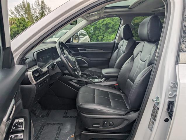 used 2024 Kia Telluride car, priced at $31,900