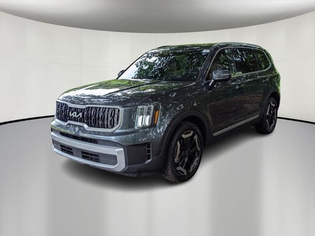 used 2023 Kia Telluride car, priced at $32,900