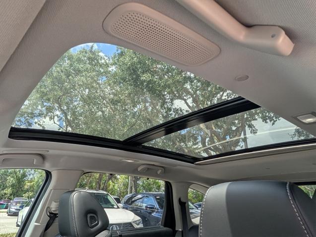 new 2025 Acura MDX car, priced at $58,550