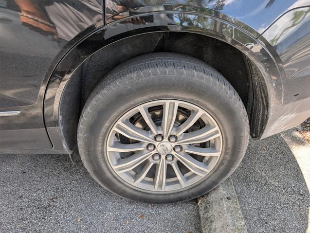 used 2017 Cadillac XT5 car, priced at $16,900