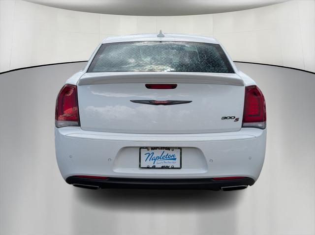 used 2021 Chrysler 300 car, priced at $27,900