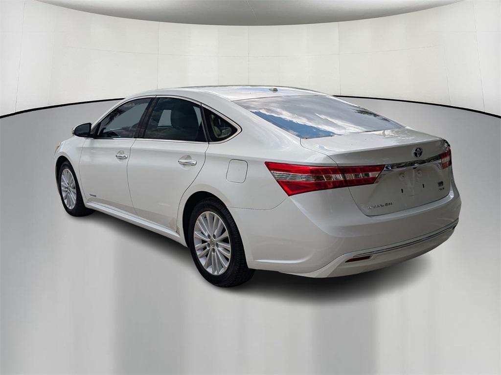 used 2014 Toyota Avalon Hybrid car, priced at $6,500