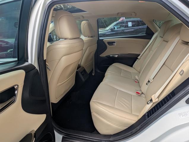 used 2014 Toyota Avalon Hybrid car, priced at $7,500