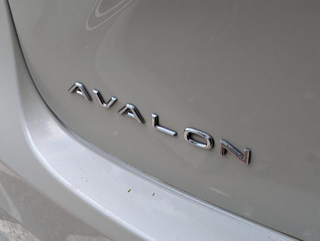 used 2014 Toyota Avalon Hybrid car, priced at $7,500
