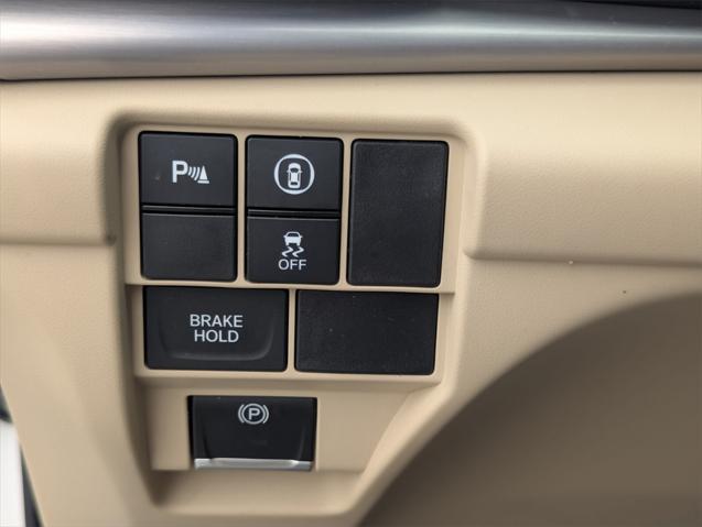 used 2023 Acura RDX car, priced at $31,900