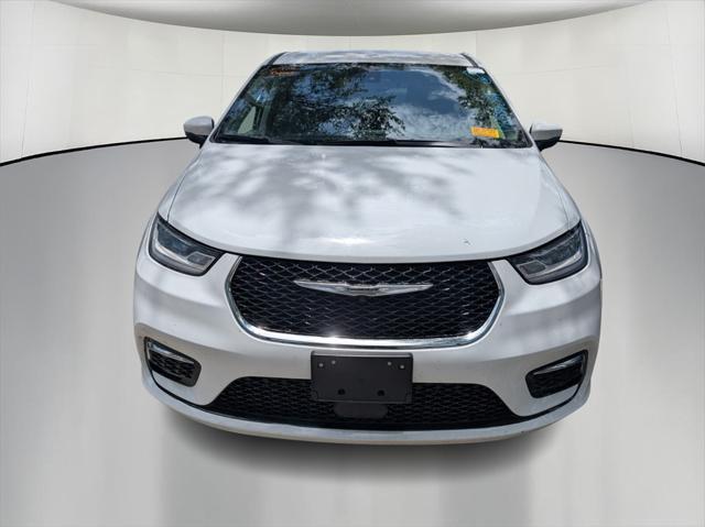 used 2023 Chrysler Pacifica Hybrid car, priced at $22,900