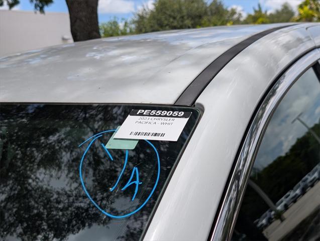 used 2023 Chrysler Pacifica Hybrid car, priced at $22,900