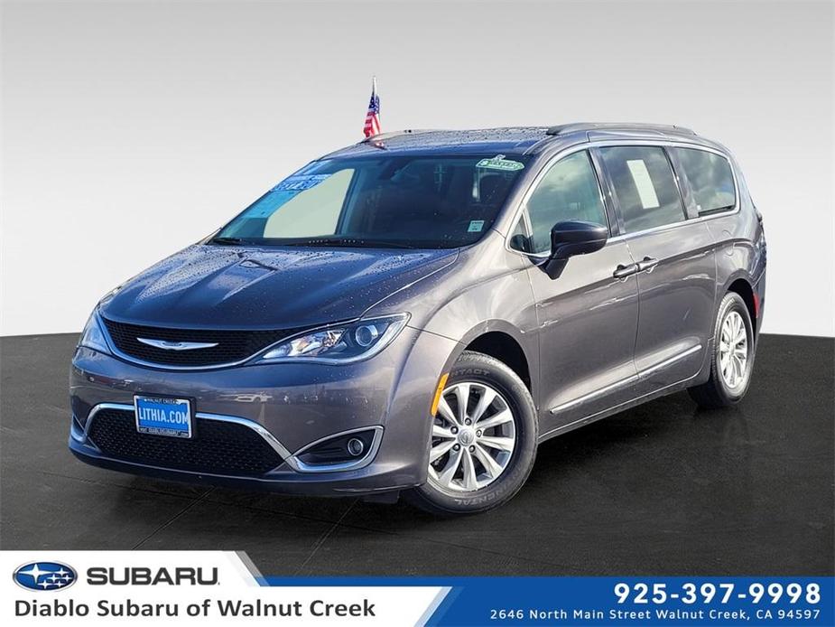 used 2017 Chrysler Pacifica car, priced at $15,996