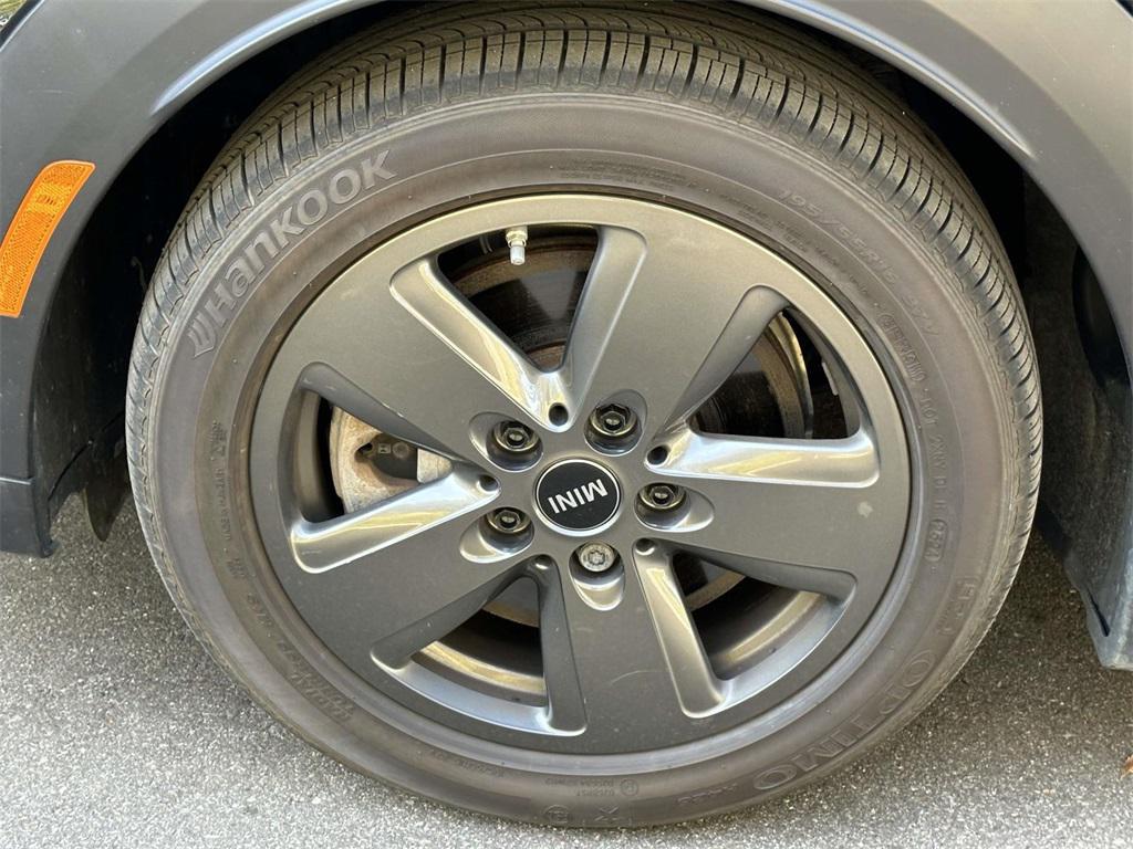 used 2023 MINI Hardtop car, priced at $23,900