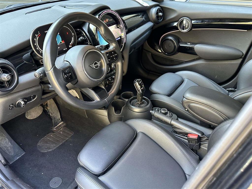used 2023 MINI Hardtop car, priced at $23,900