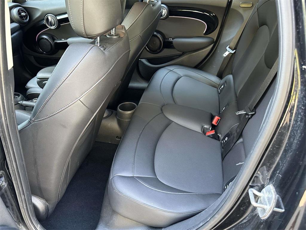 used 2023 MINI Hardtop car, priced at $23,900