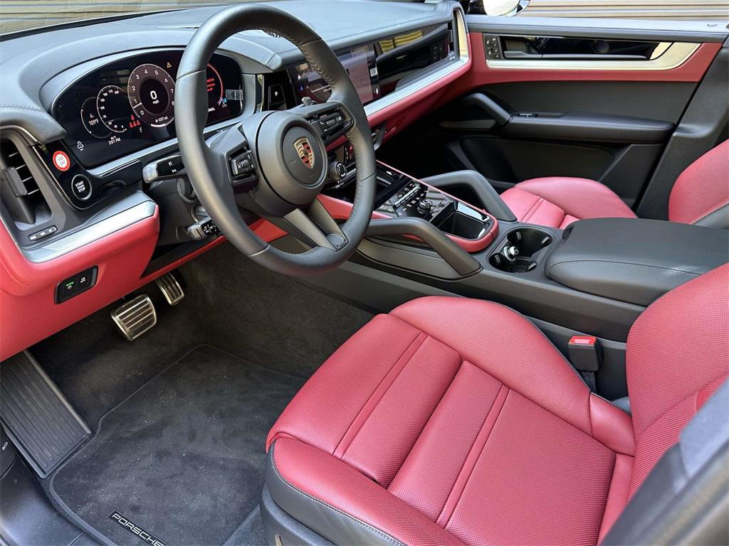 new 2025 Porsche Cayenne car, priced at $134,685