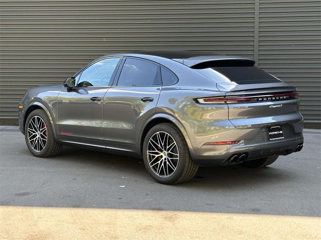 new 2025 Porsche Cayenne car, priced at $134,685