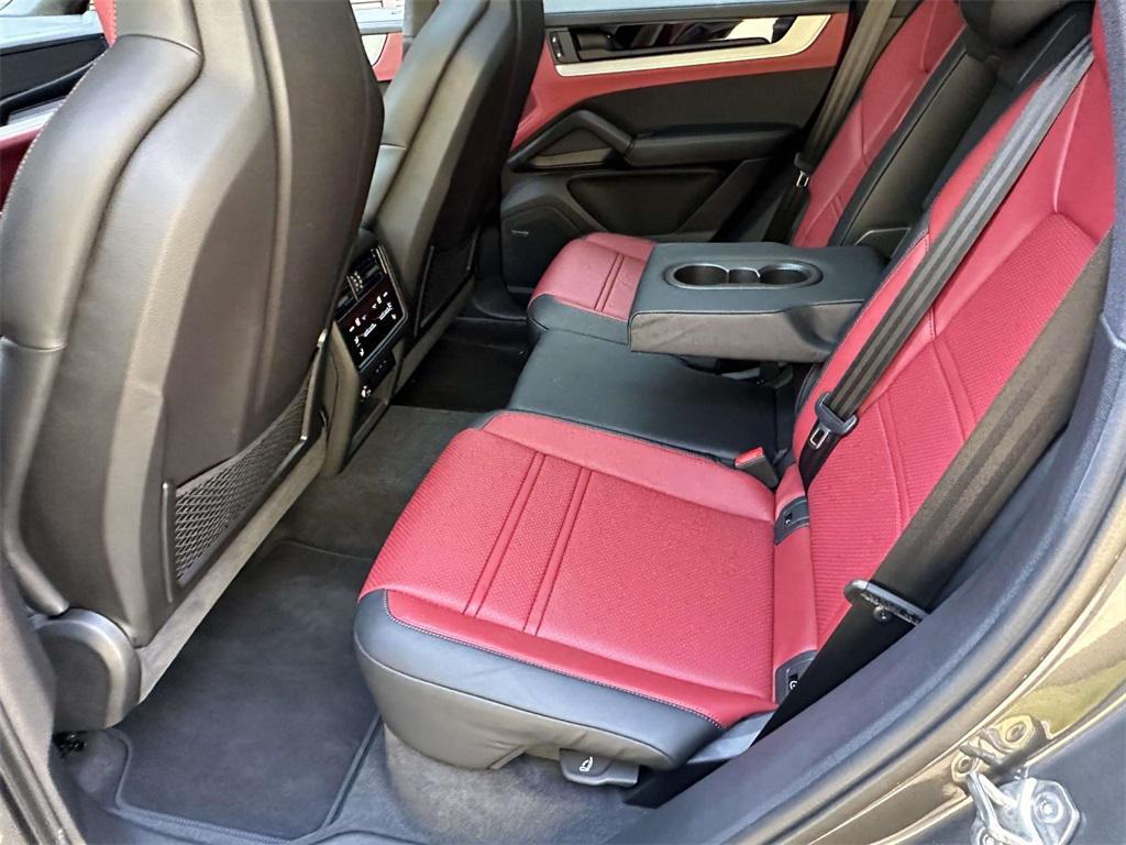 new 2025 Porsche Cayenne car, priced at $134,685