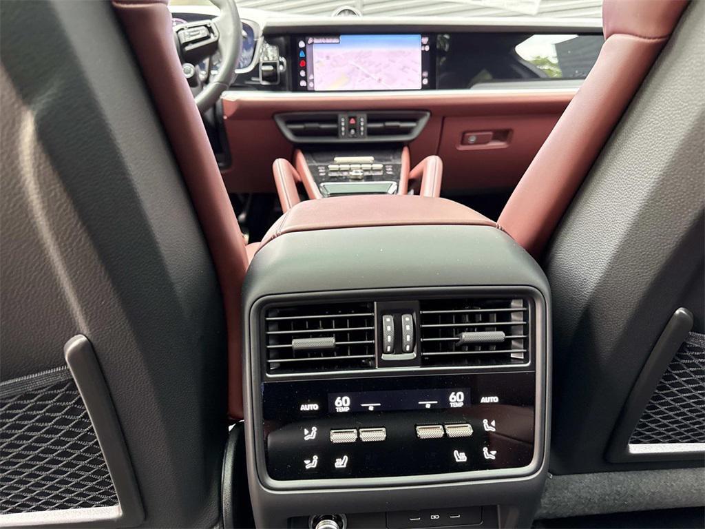 new 2025 Porsche Cayenne car, priced at $167,475