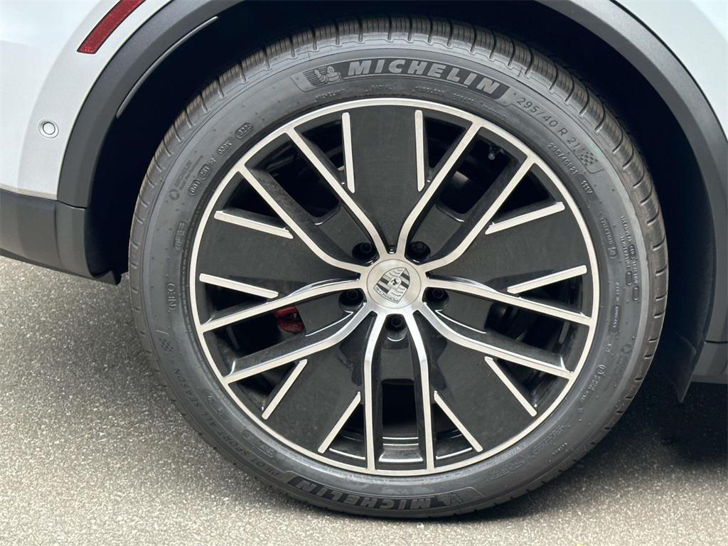 new 2025 Porsche Macan car, priced at $100,985