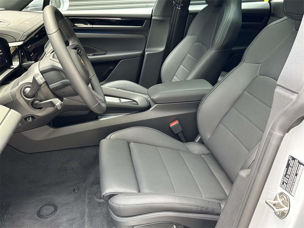 new 2025 Porsche Macan car, priced at $100,985