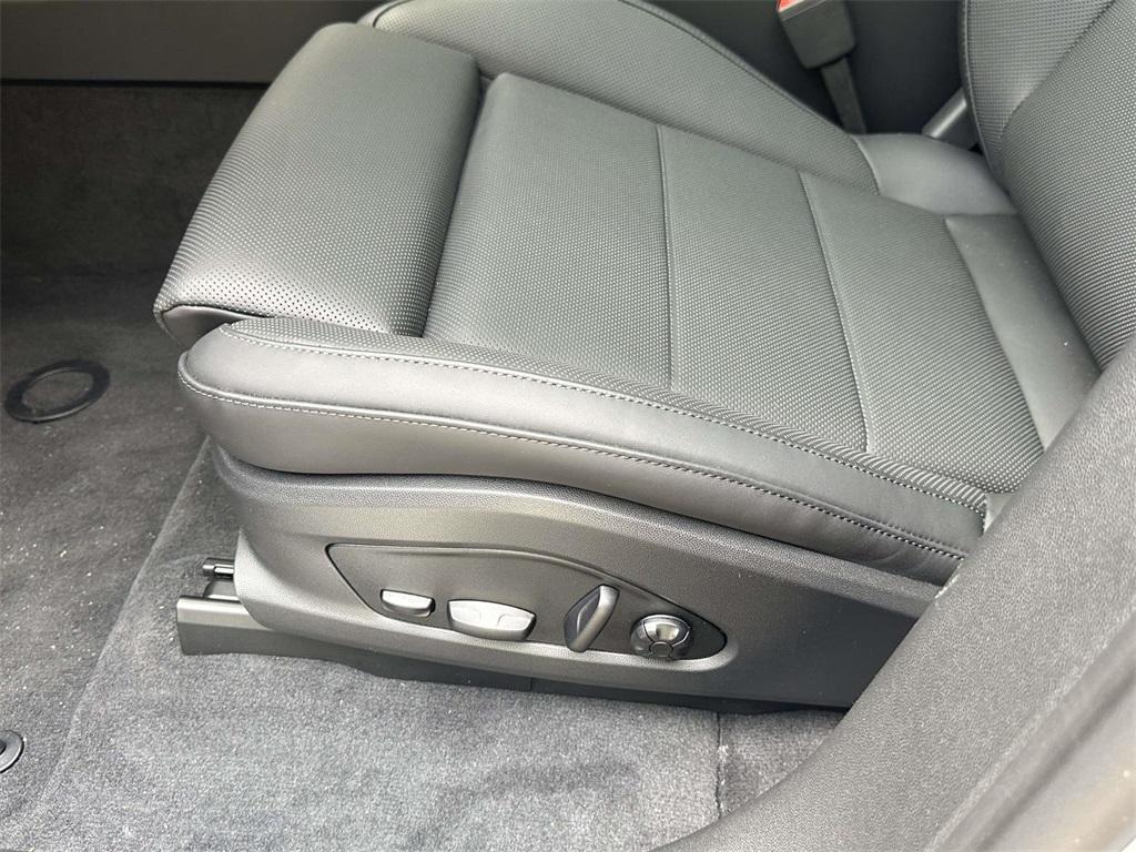 new 2025 Porsche Macan car, priced at $100,985