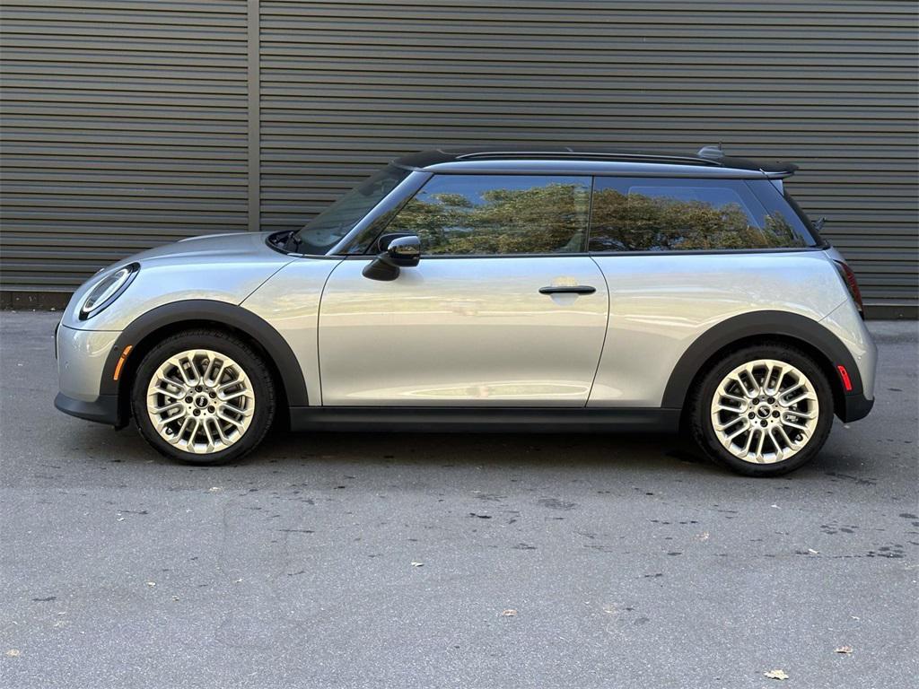 used 2025 MINI Hardtop car, priced at $30,850