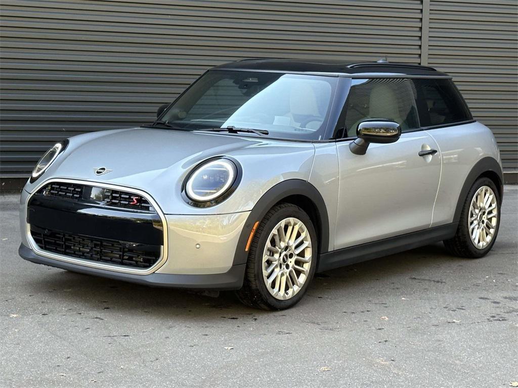 used 2025 MINI Hardtop car, priced at $30,850