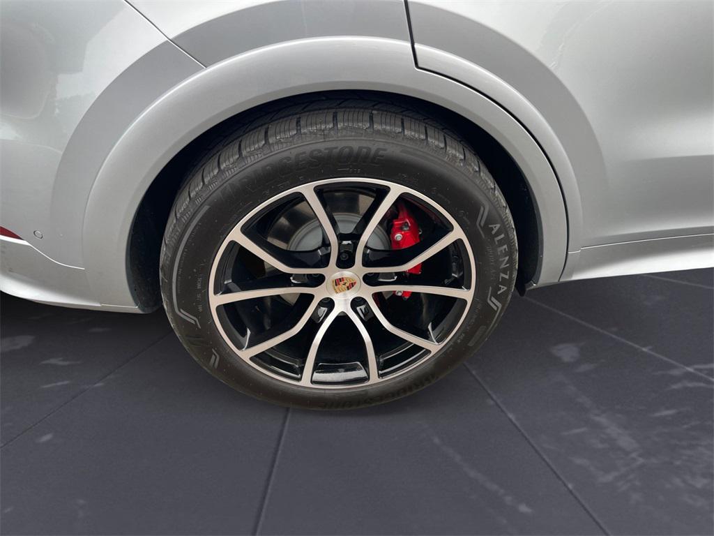 used 2025 Porsche Cayenne car, priced at $120,000