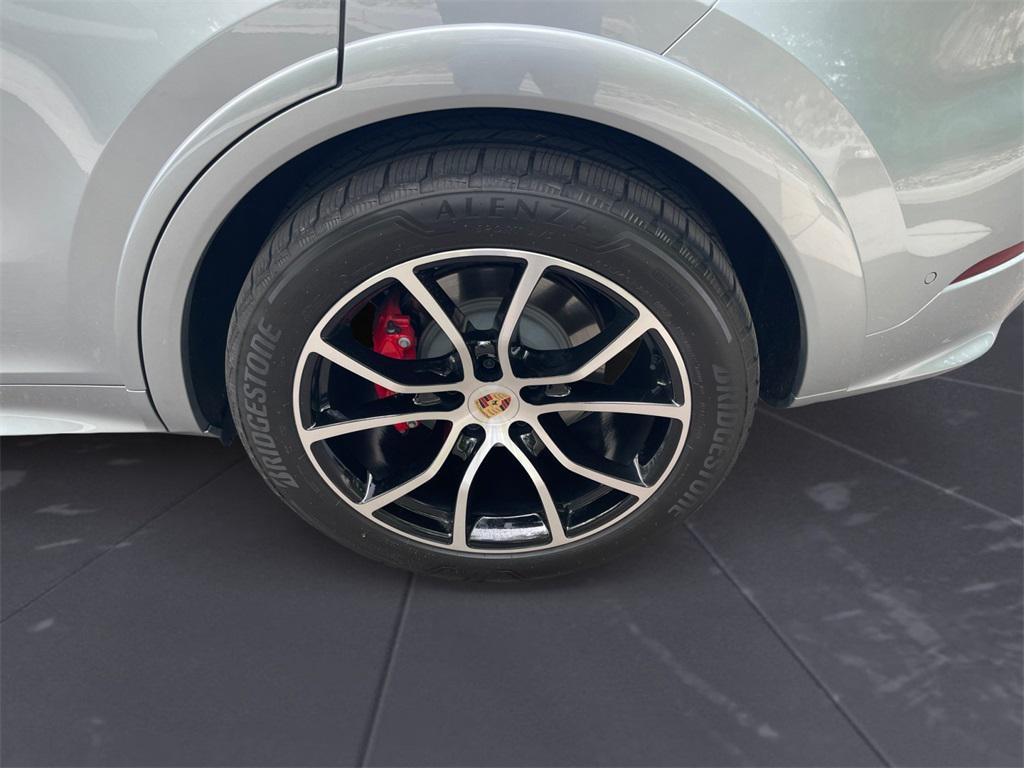used 2025 Porsche Cayenne car, priced at $120,000