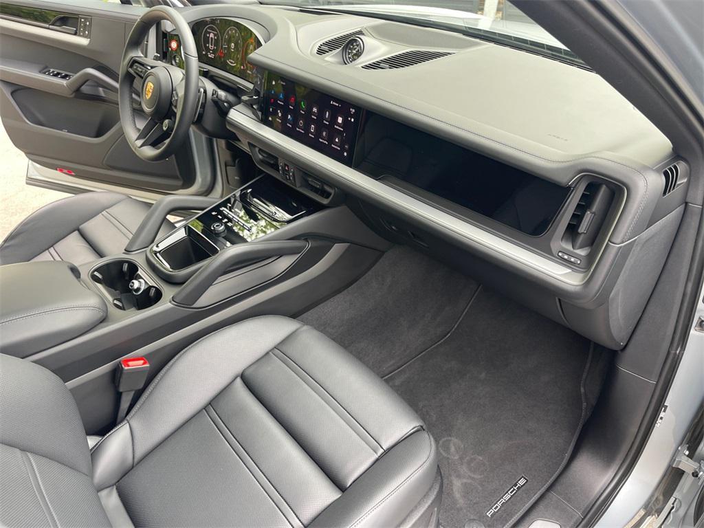 used 2025 Porsche Cayenne car, priced at $120,000