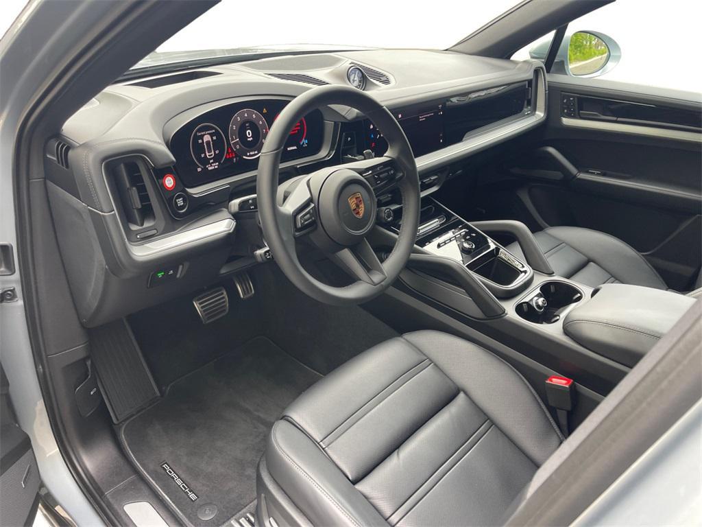 used 2025 Porsche Cayenne car, priced at $120,000
