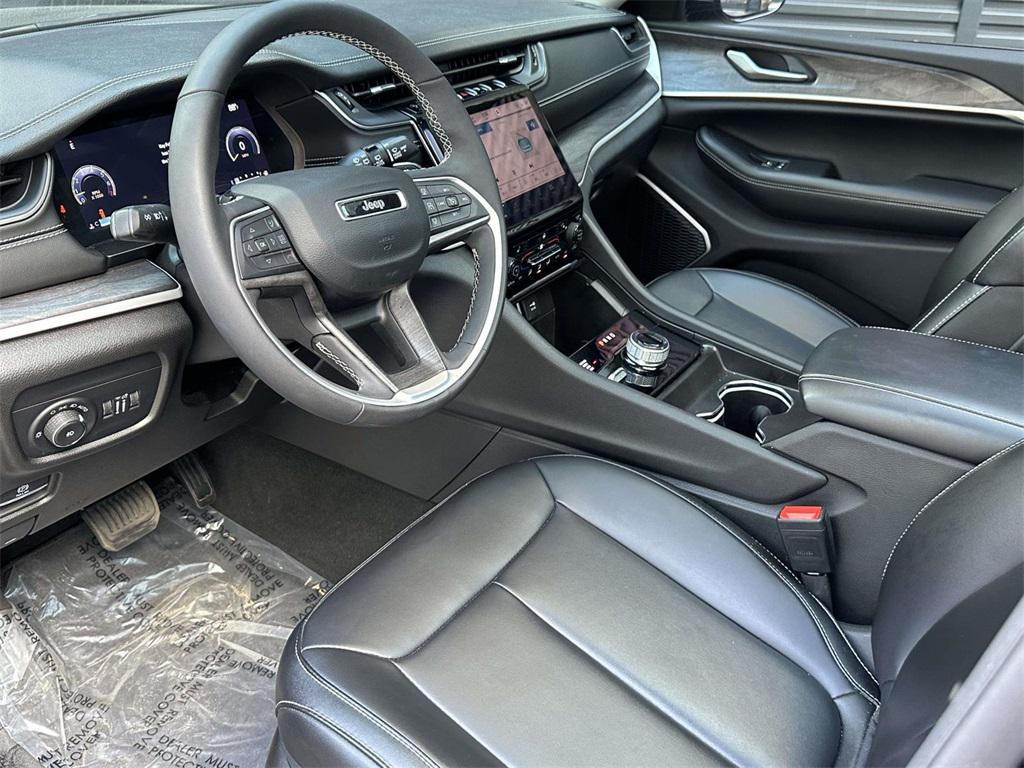 used 2024 Jeep Grand Cherokee car, priced at $35,312