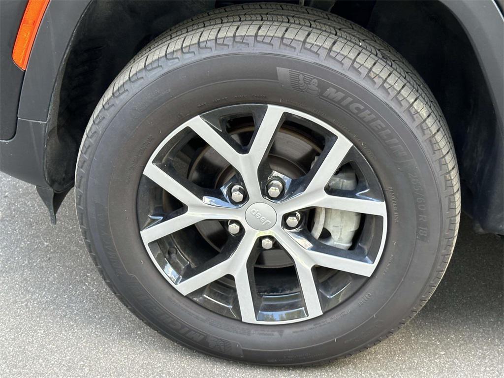 used 2024 Jeep Grand Cherokee car, priced at $35,312