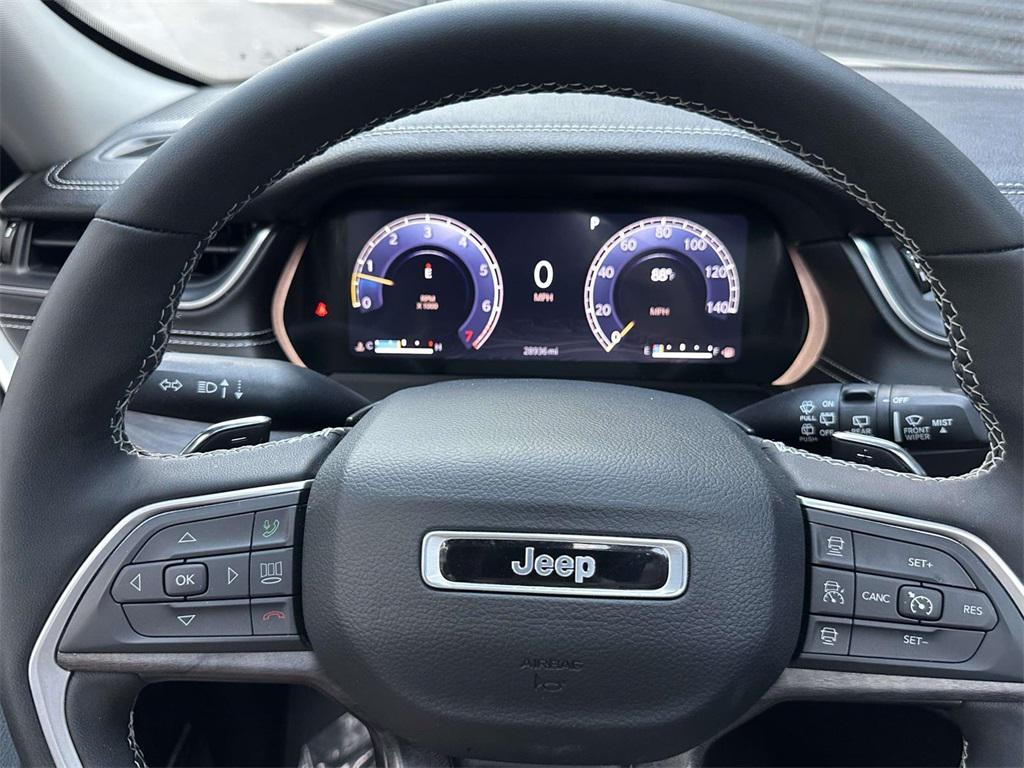 used 2024 Jeep Grand Cherokee car, priced at $35,312