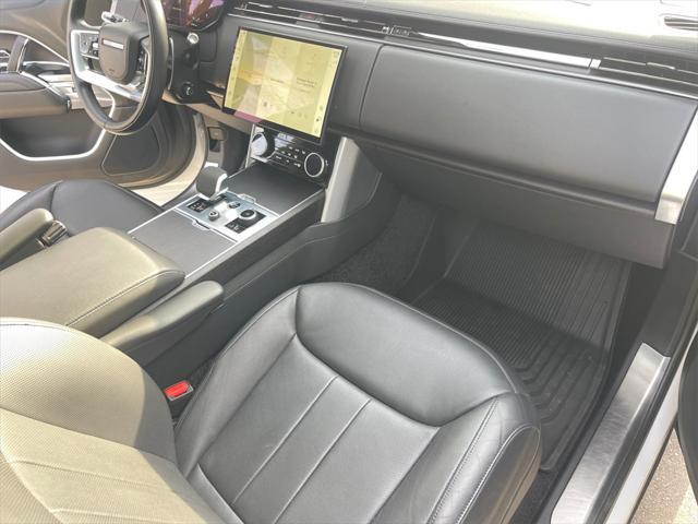 used 2022 Land Rover Range Rover car, priced at $99,832