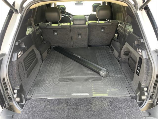 used 2022 Land Rover Range Rover car, priced at $99,832
