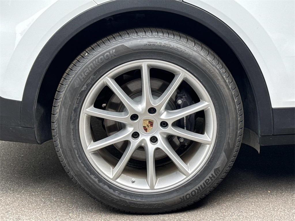 used 2025 Porsche Cayenne car, priced at $85,000