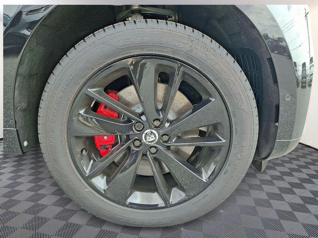 new 2026 Jaguar F-PACE car