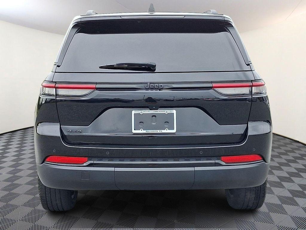 used 2023 Jeep Grand Cherokee car, priced at $31,390