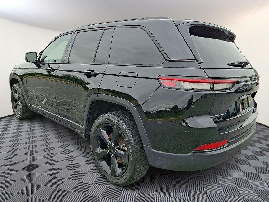 used 2023 Jeep Grand Cherokee car, priced at $31,390