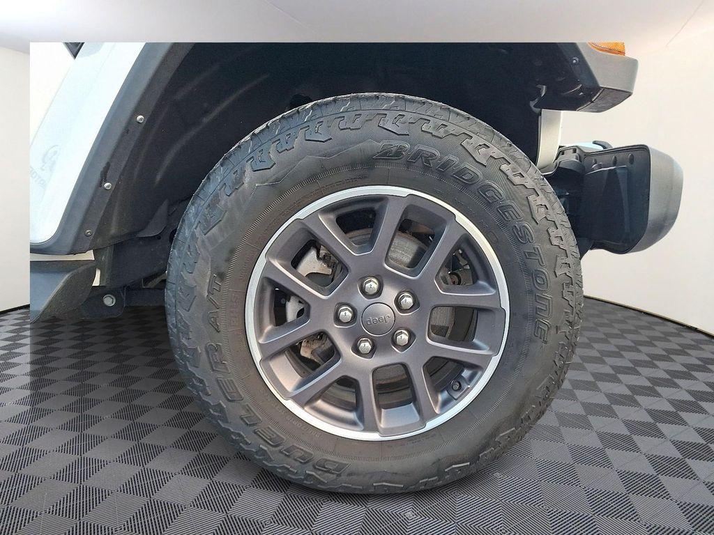 used 2022 Jeep Gladiator car, priced at $32,990