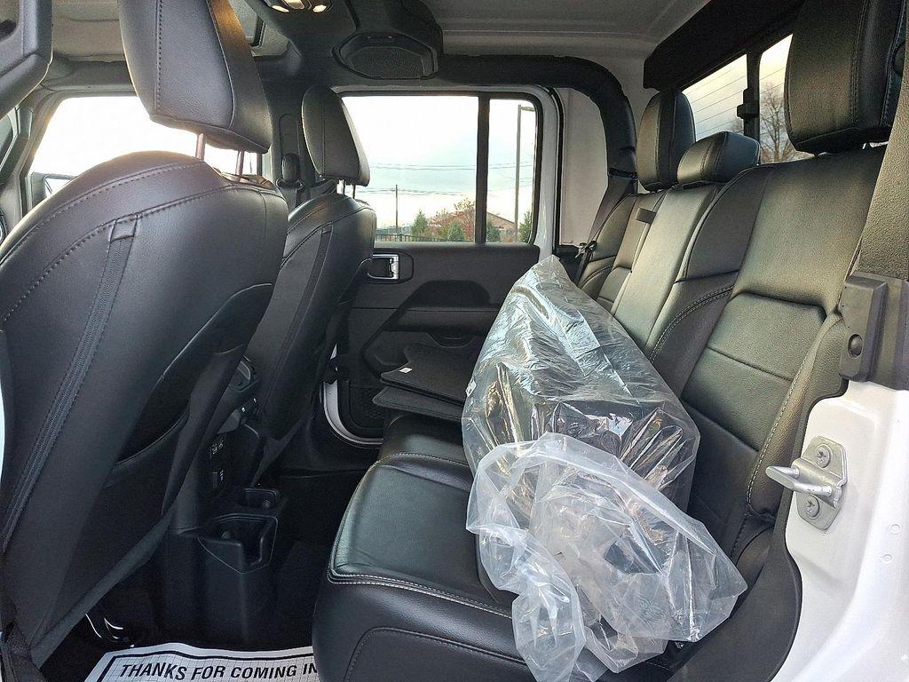 used 2022 Jeep Gladiator car, priced at $32,990