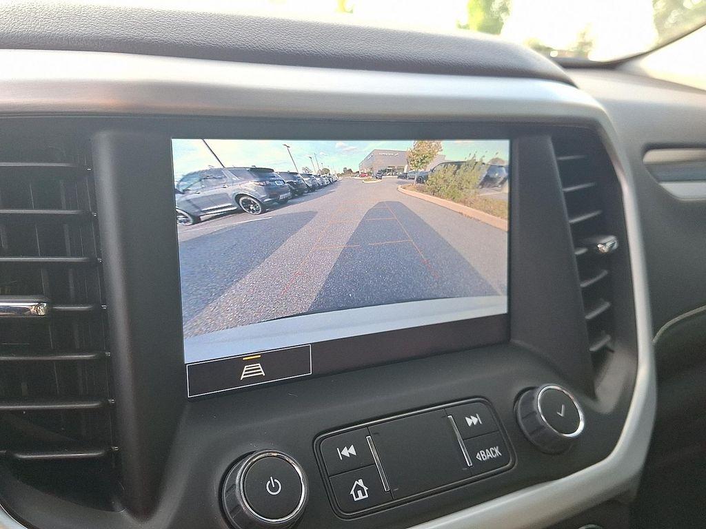 used 2022 GMC Acadia car, priced at $28,500