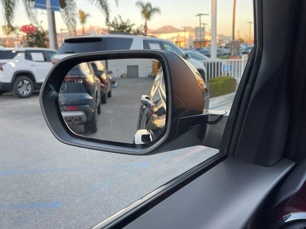 new 2026 Chevrolet Equinox car, priced at $37,895